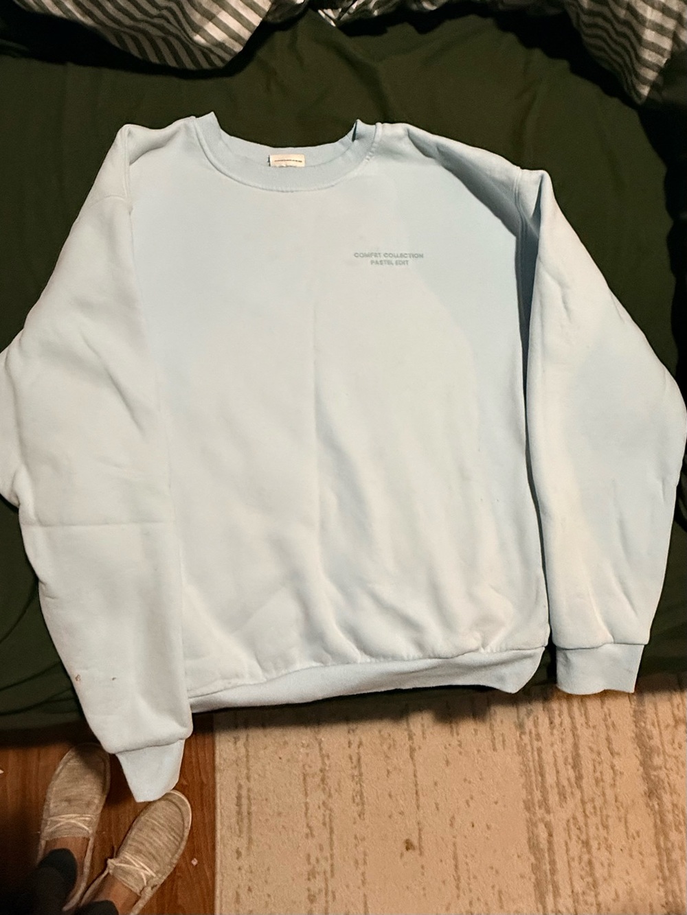 Pastel Blue Crewneck Sweatshirt - Women's Casual Pullover